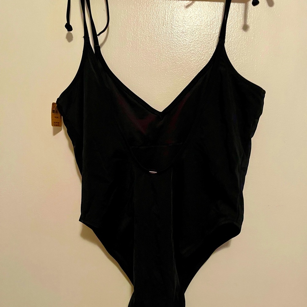 Victorias Secret one piece size XL. New with tag.